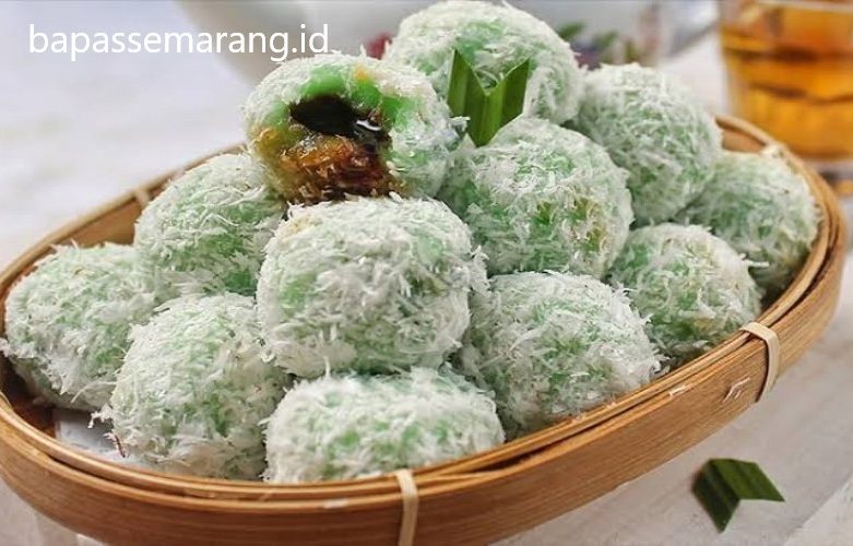 Jajanan Pasar: Kue Tradisional yang Melegenda